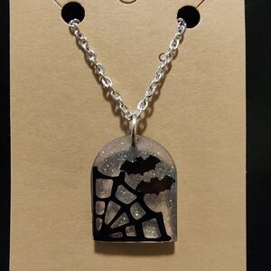 Elegant Silver and Black Pendant Necklace
